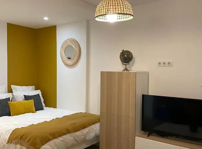 Apartman Superbe Meuble - Houdan